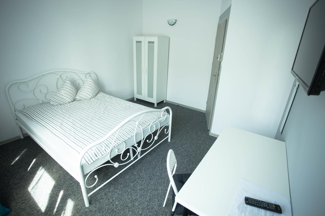 Moonriver Inn Warsaw Luaran gambar