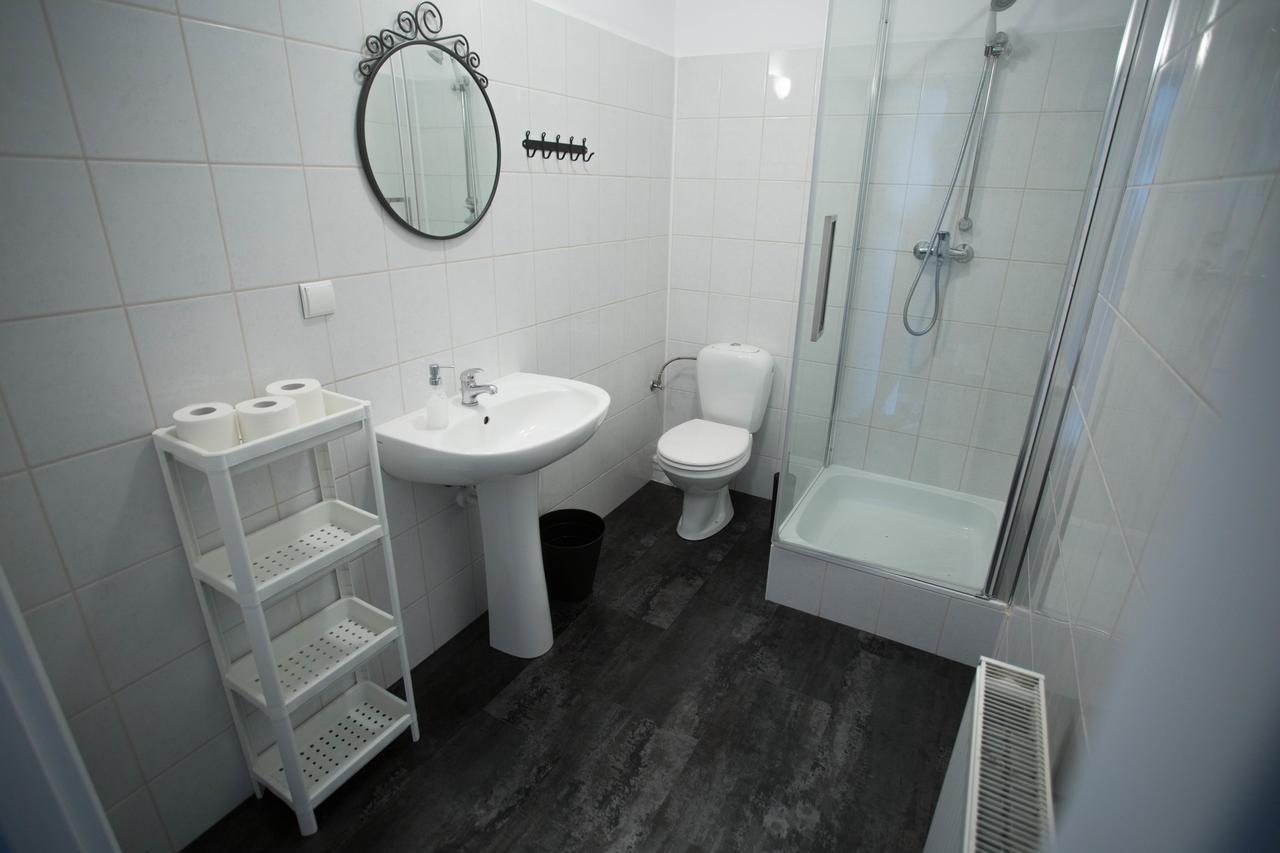 Moonriver Inn Warsaw Luaran gambar