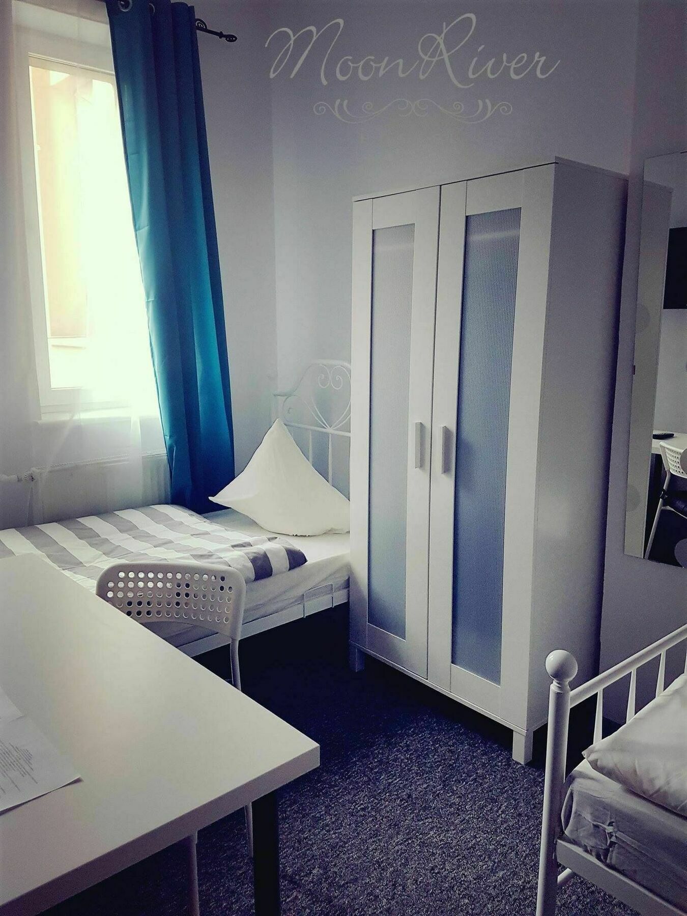 Moonriver Inn Warsaw Luaran gambar