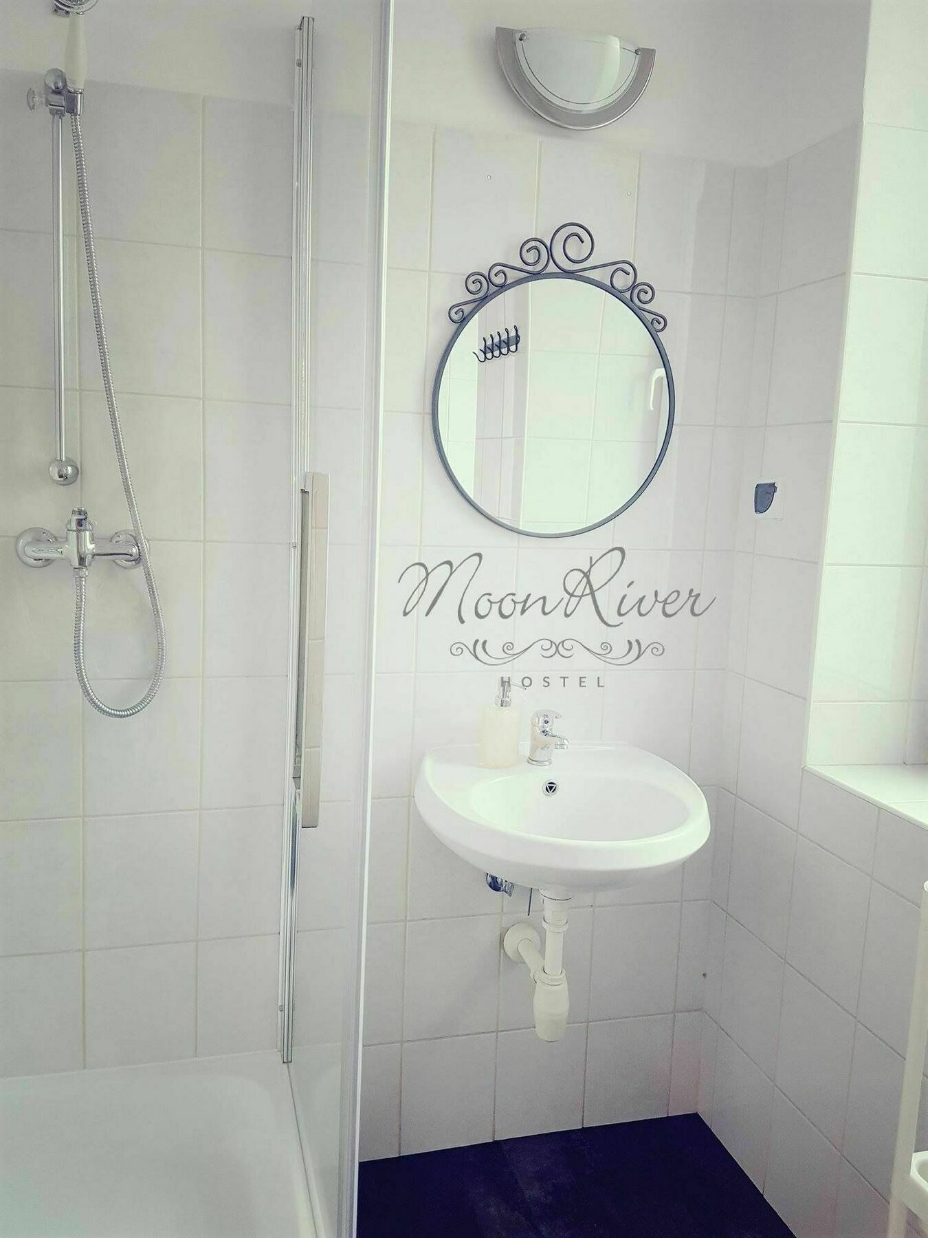 Moonriver Inn Warsaw Luaran gambar